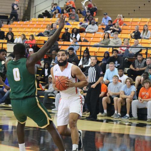 Men's Basketball vs. OBU