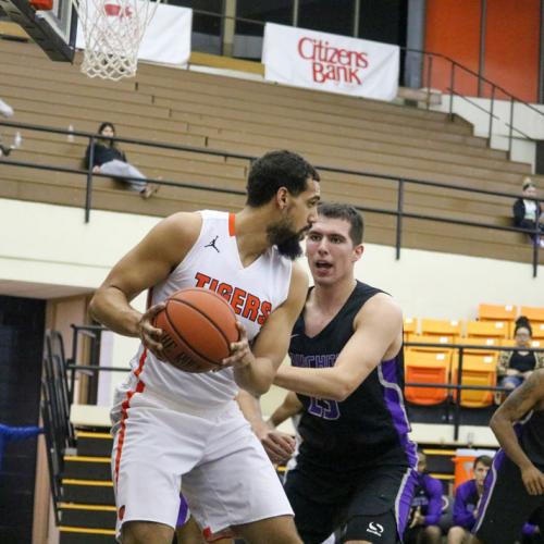 Men's Basketball vs Ouachita Baptist