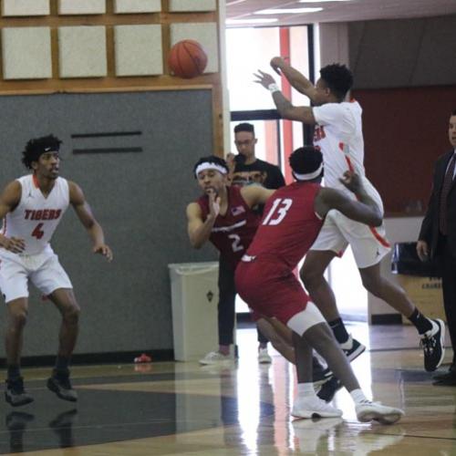 Men's Basketball vs. Henderson State (Senior Day)