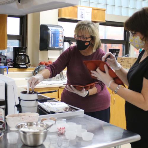 First-Gen Students Hot Chocolate Bombs Make and Take