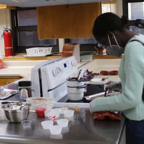 First-Gen Students Hot Chocolate Bombs Make and Take