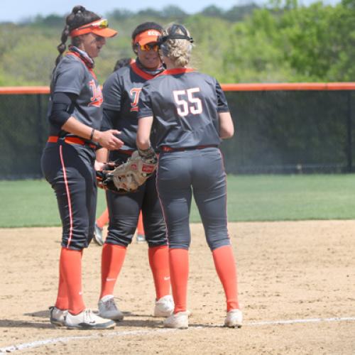 Softball vs Henderson State (Double Header) (4.17.21)