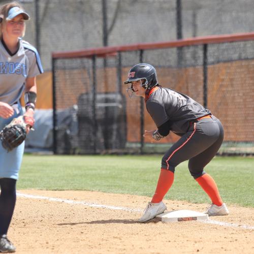 Softball vs. SWOSU