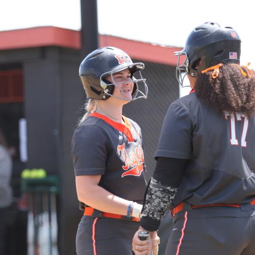 Softball vs. SWOSU