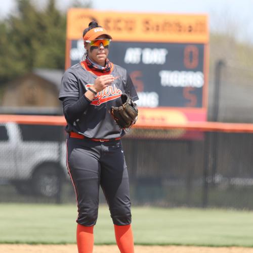 Softball vs. SWOSU