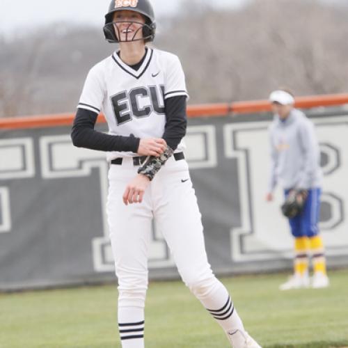 Softball vs Southeastern