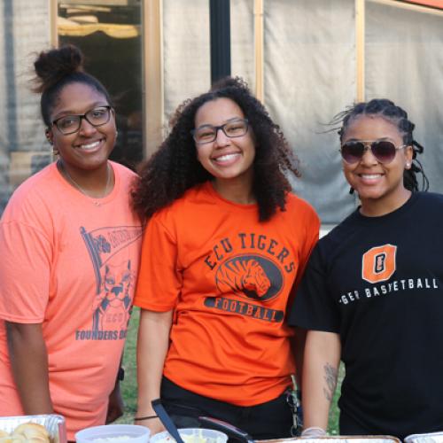 Orange Crush Week Volleyball and Cookout (4.21.22) 