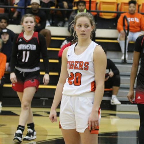 WOMEN'S BASKETBALL VS NORTHWESTERN