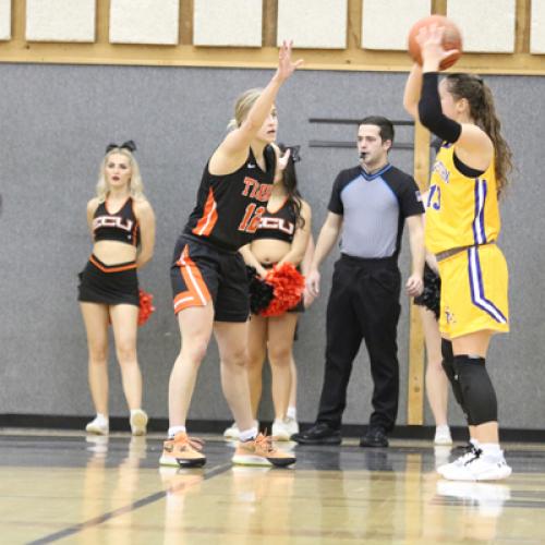 Women's Basketball vs Southeastern (Chickasaw Appreciation Night)