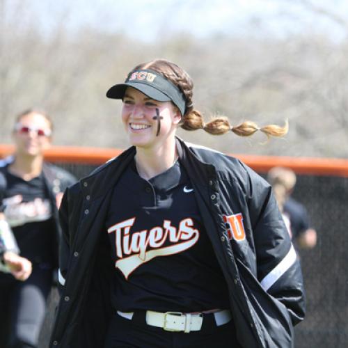 Softball vs Henderson