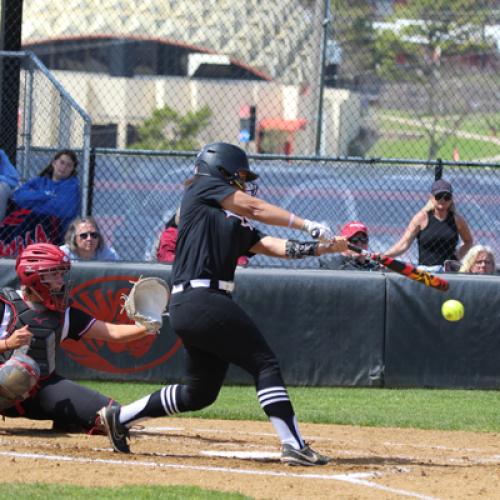 Softball vs Henderson