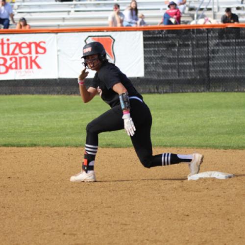 Softball vs Henderson