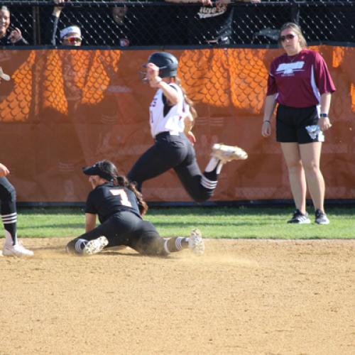 Softball vs Henderson