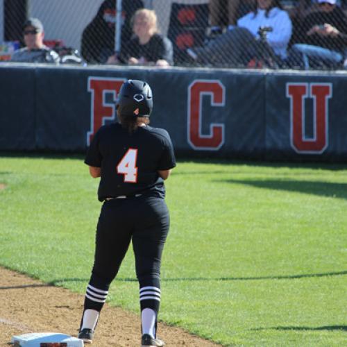 Softball vs Henderson