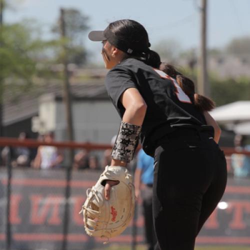 Softball VS Southeastern