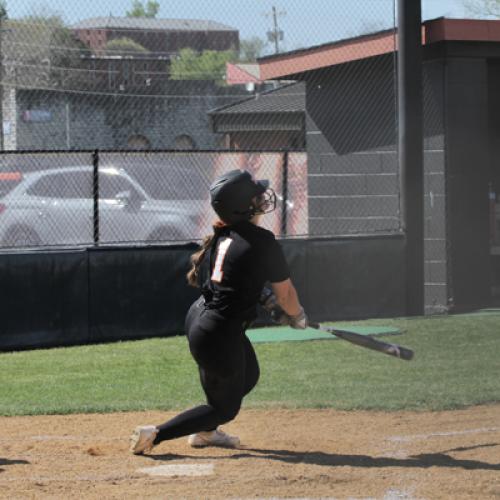 Softball VS Southeastern