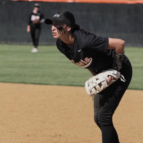 Softball VS Southeastern