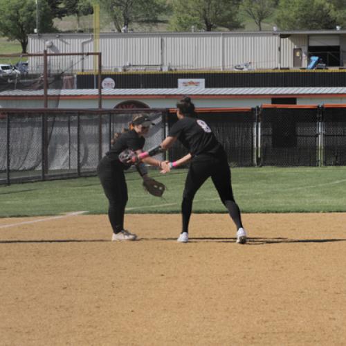 Softball VS Southeastern