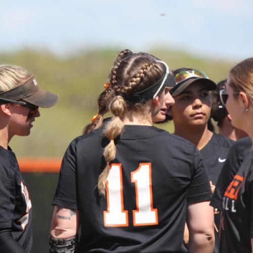 Softball VS Southeastern