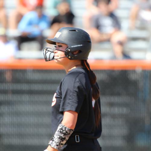 Softball VS Southeastern