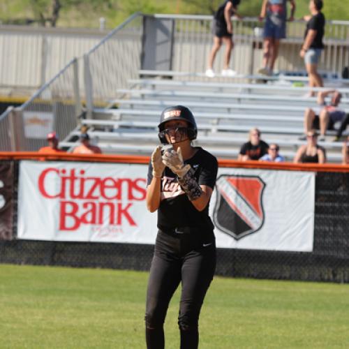 Softball VS Southeastern