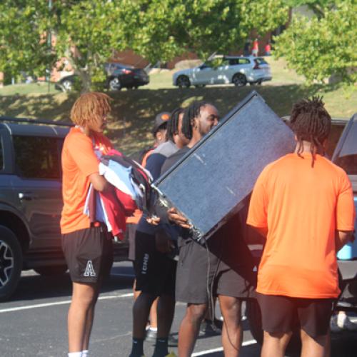 Freshmen Move-in 