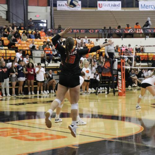 Volleyball VS. SNU