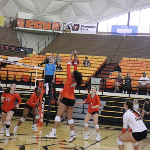 Volleyball vs USAO 