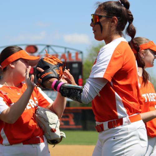 Softball vs. NWOSU