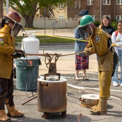 Sculpture Class Aluminum Pour