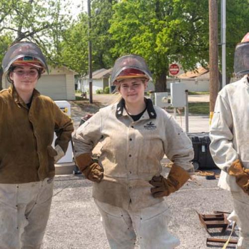 Sculpture Class Aluminum Pour