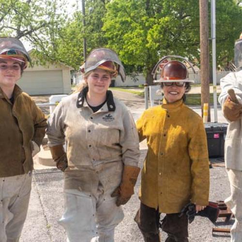 Sculpture Class Aluminum Pour
