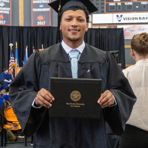 2024 Spring Commencement 10 a.m.