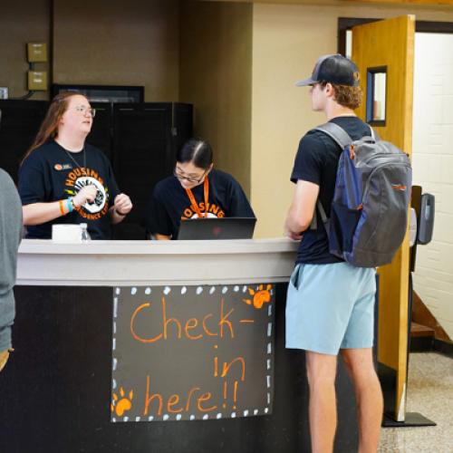 Freshmen Move-in