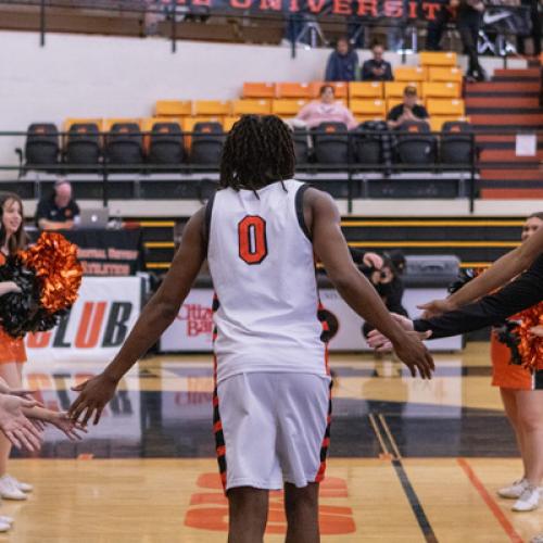 Men's Basketball VS UAM