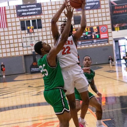 Men's Basketball VS UAM