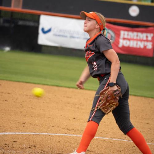 ECU Softball 4/25 Photo