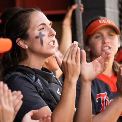 ECU Softball 4/25 Photo