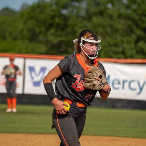 ECU Softball 4/25 Photo