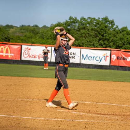 ECU Softball 4/25 Photo