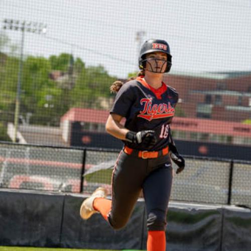 ECU Softball 4/25 Photo