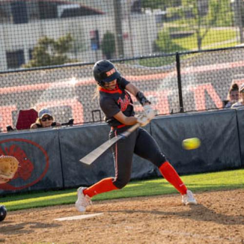 ECU Softball 4/25 Photo