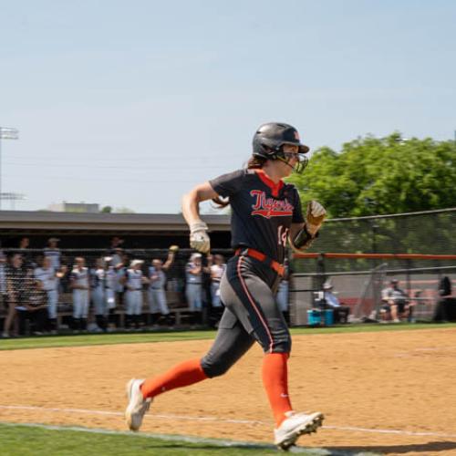 ECU Softball 4/25 Photo