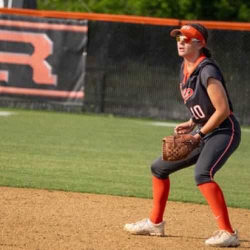 ECU Softball 4/25 Photo