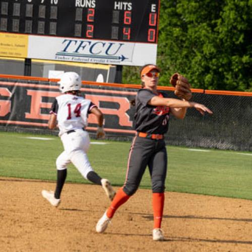 ECU Softball 4/25 Photo