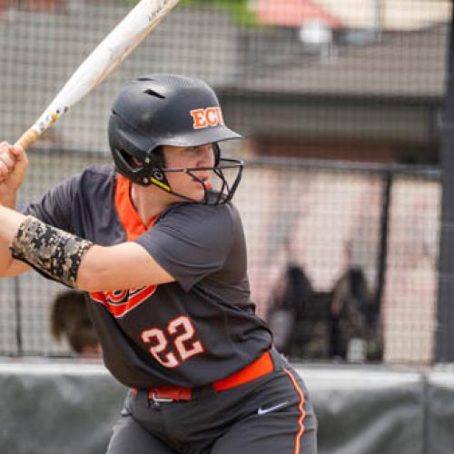 ECU Softball 4/25 Photo