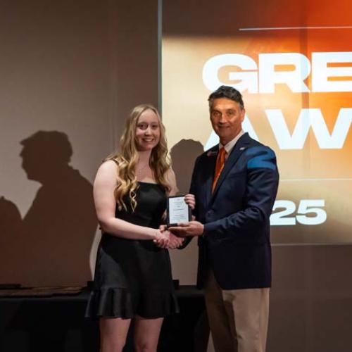 Greek Awards 4.4.25 Photo