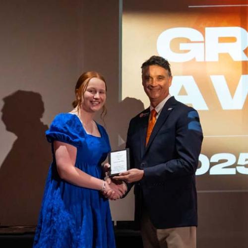 Greek Awards 4.4.25 Photo