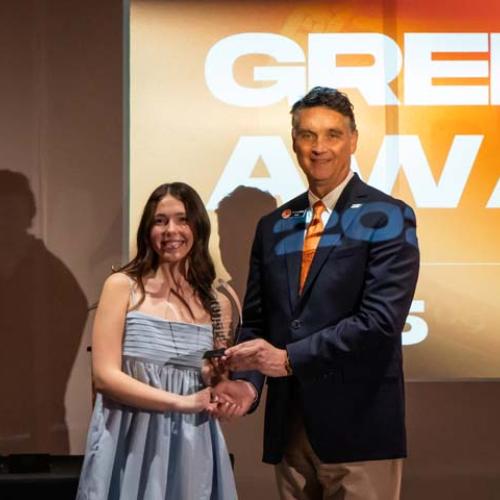 Greek Awards 4.4.25 Photo