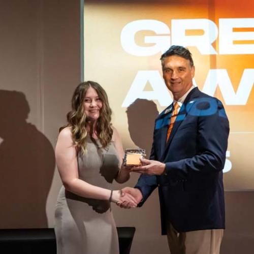 Greek Awards 4.4.25 Photo